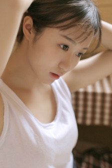 荒唐阿姨电影免费播放